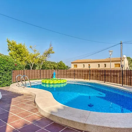 Relax With Private Pool Alcalali