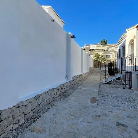 Relax With Private Pool Alcalali